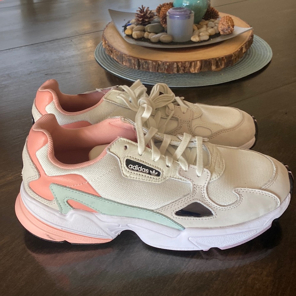 NWT Adidas Falcon size 9.5.
